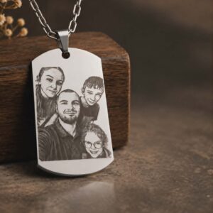 pendentif-grave-personnalise-votre-histoire-gravee-a-jamais-%e2%9c%a8